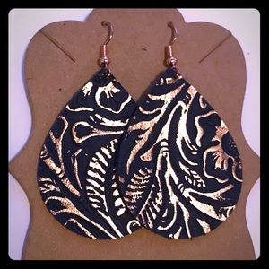 Navy/rose gold patterned leather earrings